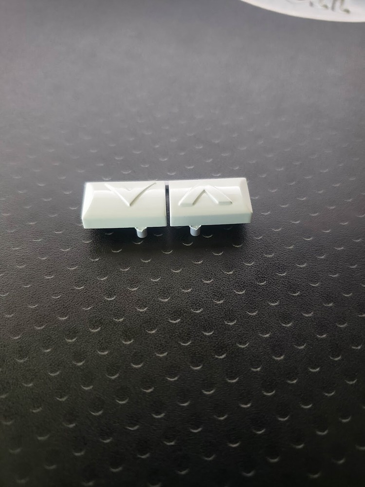 Control4 Split Up/Down Pointing Button For Keypad (White)