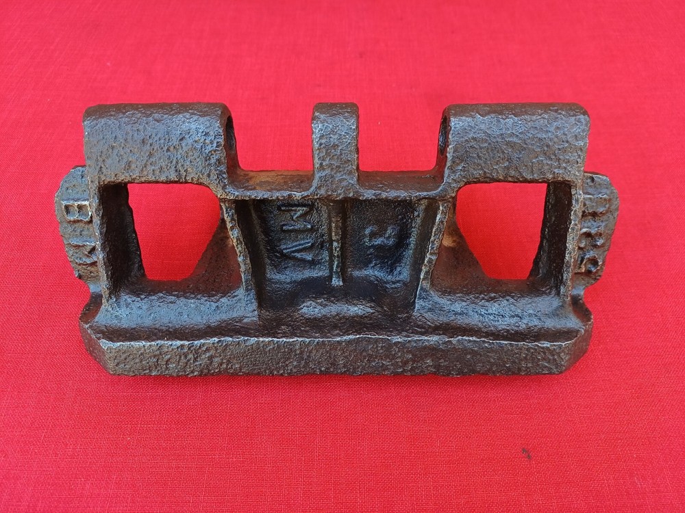 WW2 German - Czech Panzer tank LT 35 - LT vz.38 track link