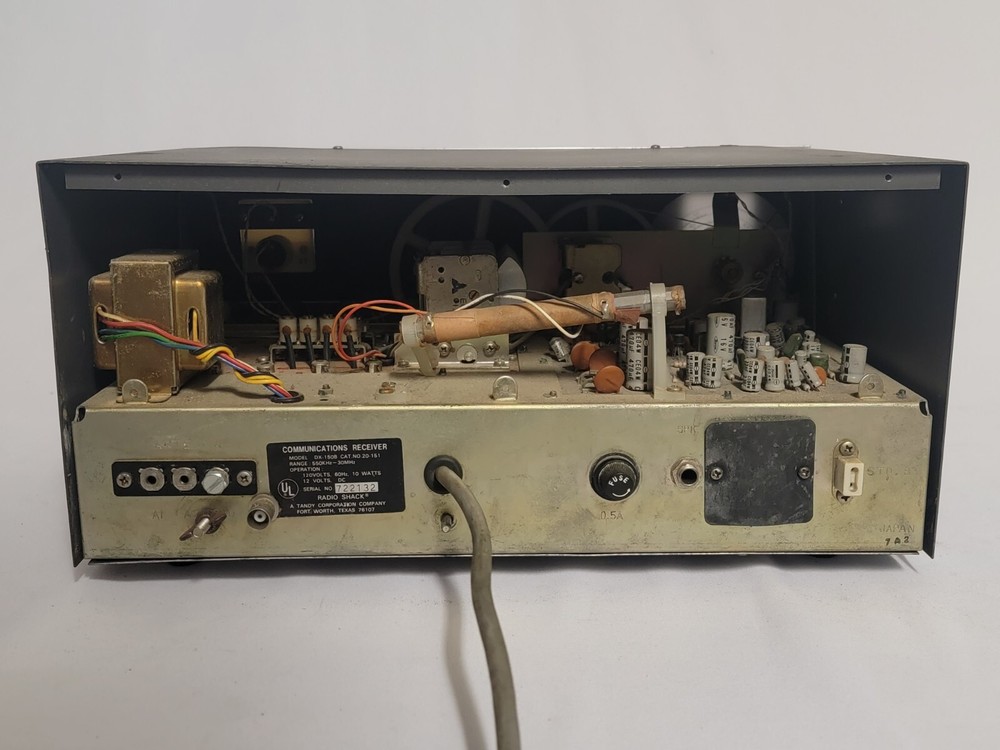 Realistic DX-150A Radio Shack AC/DC Solid State Communications Receiver UNTESTED