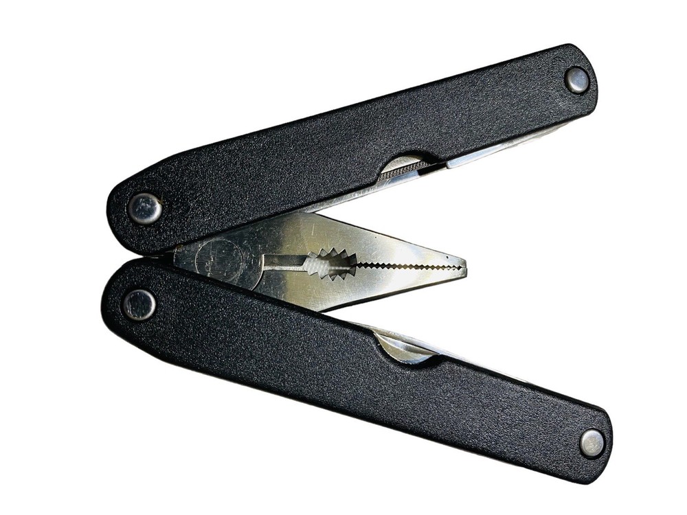 Duck Head Multi Tool Knife/pliers With Case