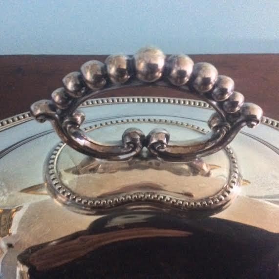 Sheffield Silver Covered Divided Serving Dish w/ Handle – Lee & Wigfull –