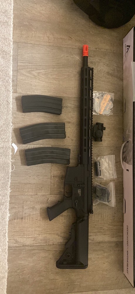 airsoft guns and gears