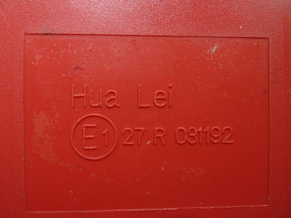 Emergency Reflective Car Warning Triangle Breakdown Hazard Road E127R031192
