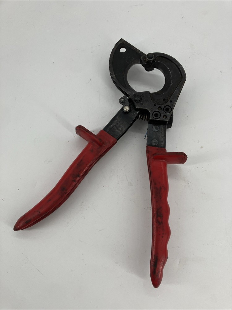 KLEIN TOOLS RATCHETING CABLE CUTTER #63060 - Made In Germany