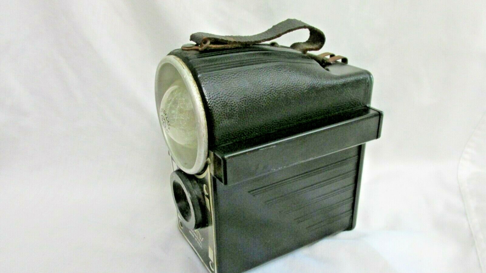 VINTAGE 1940s SPARTUS PRESS FLASH CAMERA w ERA BULB