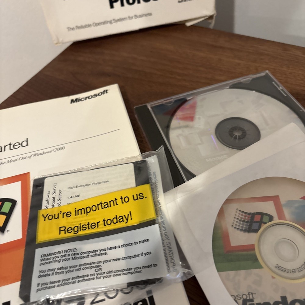 Microsoft Windows 2000 Professional Retail Box, Upgrade Version