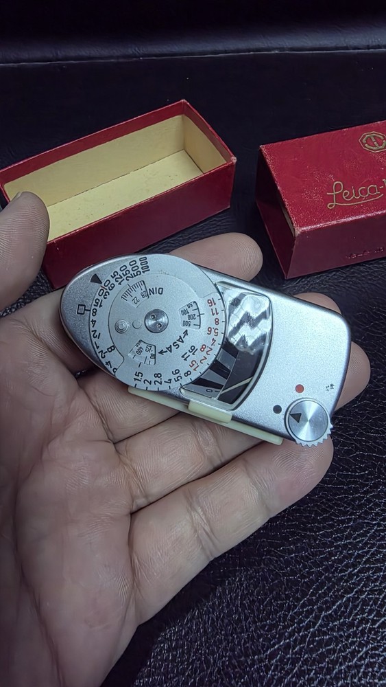 Leica Light Meter