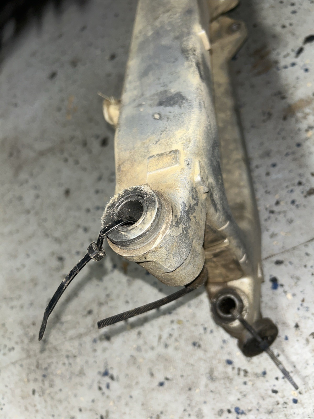 99-04 Honda TRX400EX TRX 400EX OEM SWING ARM SWINGARM 3004