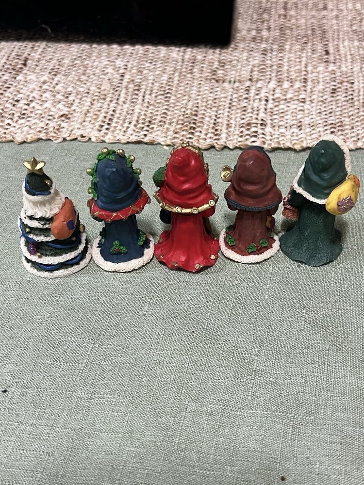santa clause 5 piece thimble set