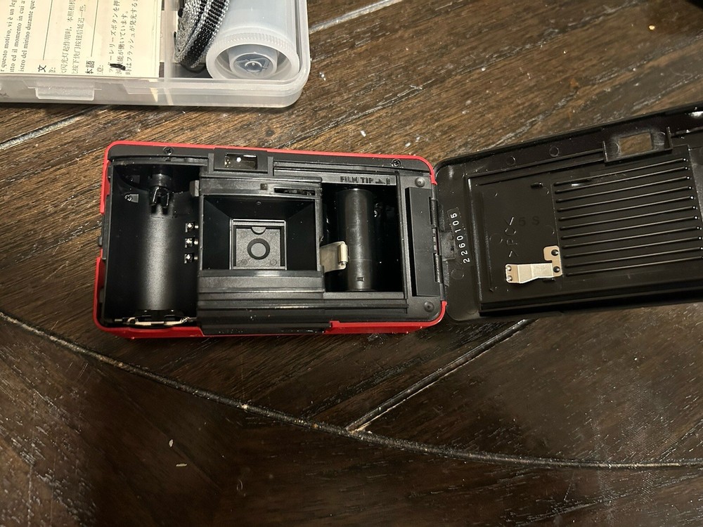 Konica U-Mini 35mm Camera - Red W/ Case RARE