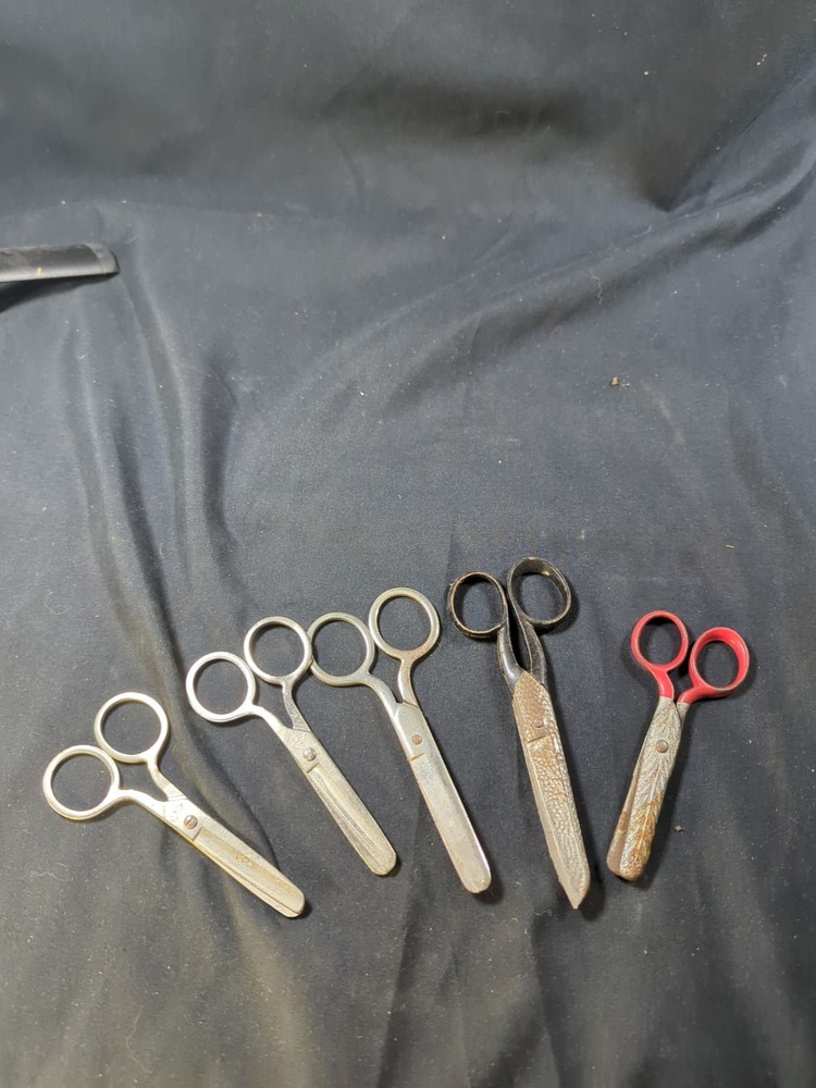 Antique Vintage School Blunt Tip & Sharp Cutting Scissors  Lot 5 Unique Textures