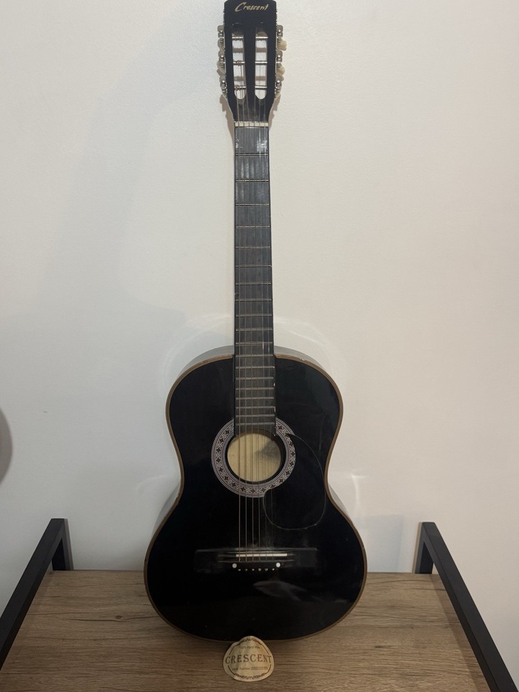 Crescent Classical Guitar 6 String Standard Black