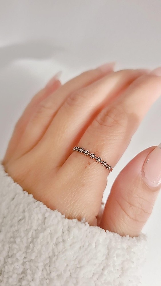 Minimalist Dainty Little Flowers Stackable Ring - Sterling Silver Women's Ring