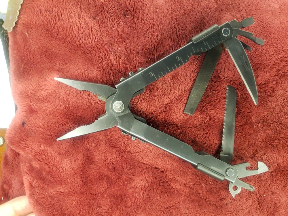 🔪🔪🔪 Gerber Multi Tool Black Needlenose MP600 Drop Point Blade 6ck needle nose
