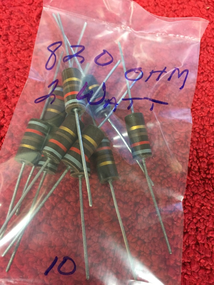 820 OHM 2 WATT    CARBON COMPOSITION RESISTORS     10 PCS NOS
