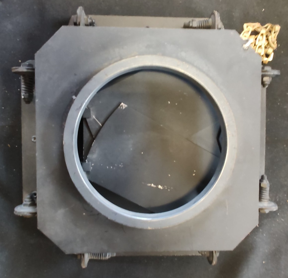 Mole Richardson Barn Doors Light Shield, Mini. With A Chain 407