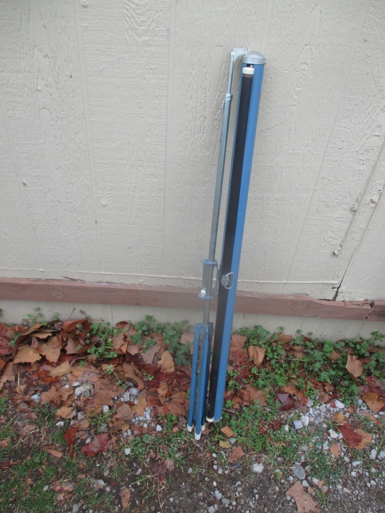 projector screen pull down da lite flyer