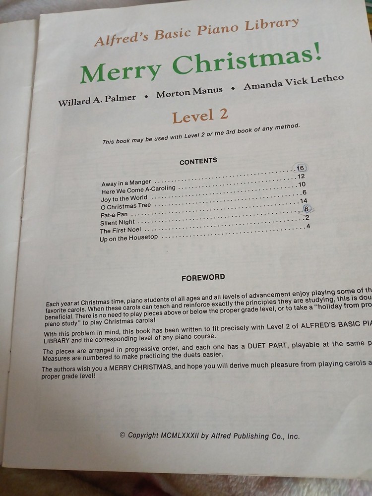 Alfred's Basic Piano Library "Merry Christmas! - Level 2 Piano"
