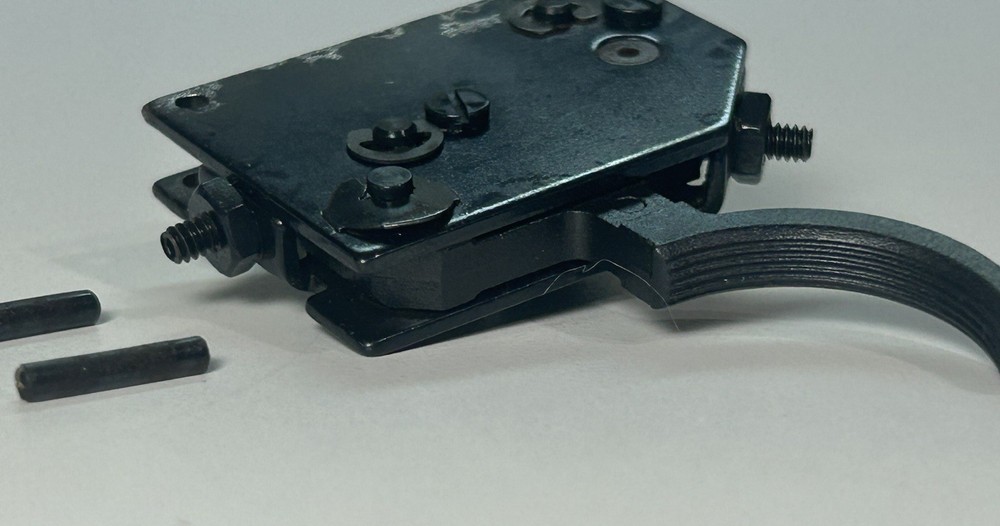 Thompson Center Black Diamond Inline Muzzleloader Trigger Assembly With Pins