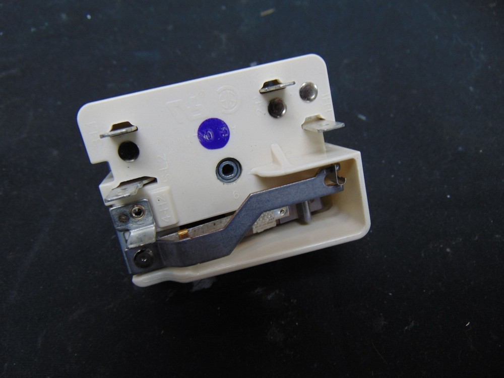 GE Electric Range JBS86SP4SS Surface Element Switch 164D1816P006