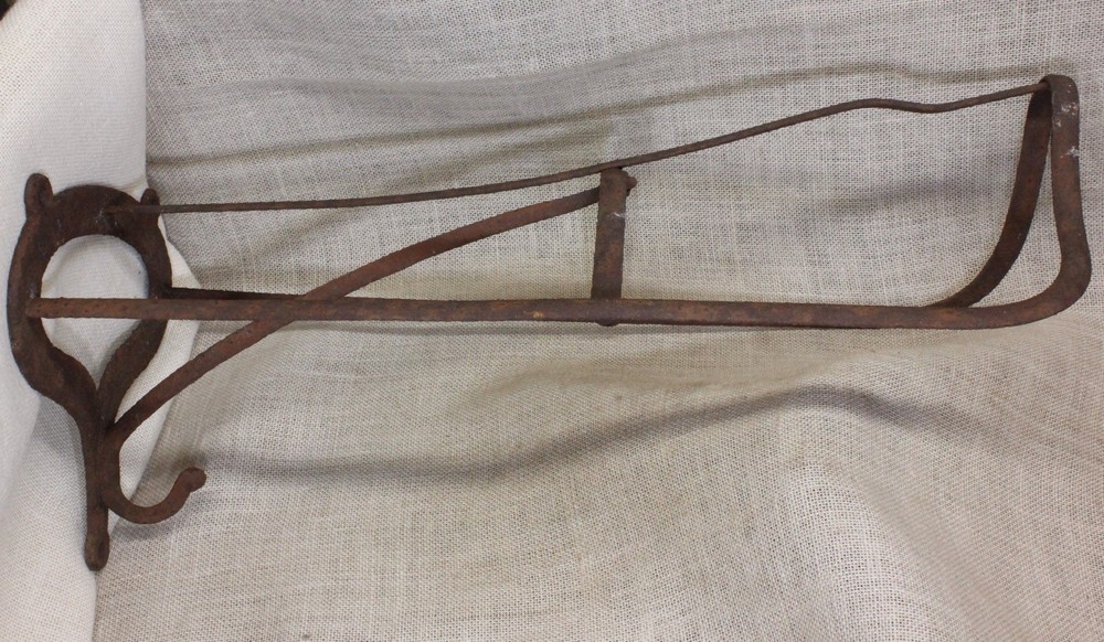 Old Saddle Rack Holder Bracket Rustic Iron English Style Rust Barn Find Reverse