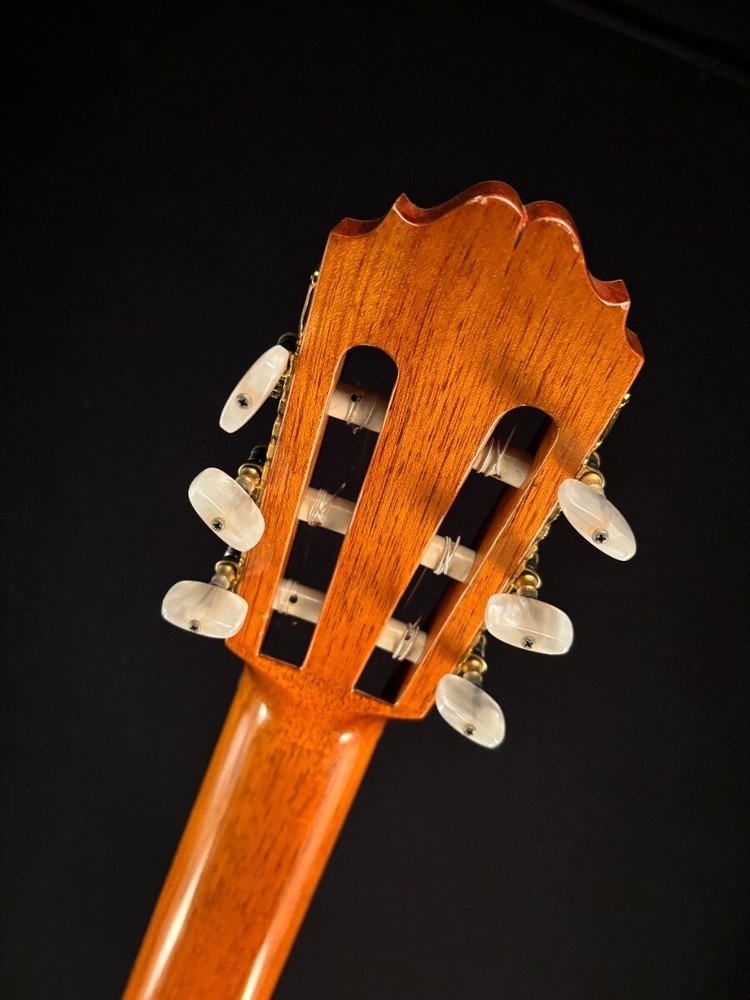 1986 Michael Thames Classical Guitar #62