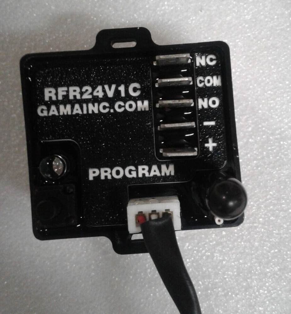 GAMA Electronics KF340-2 2 Button Keyfob Transmitter & RFR24V1C Remote Control