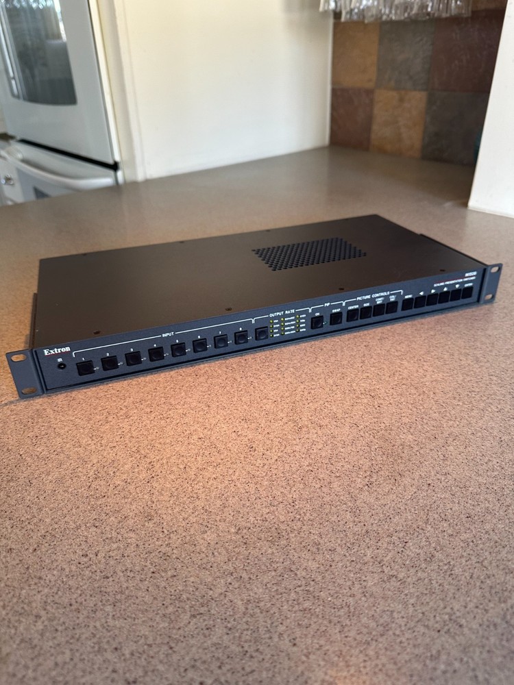 Extron IN1508 Video Switcher, Scaler, Rack Mount, Remote Control