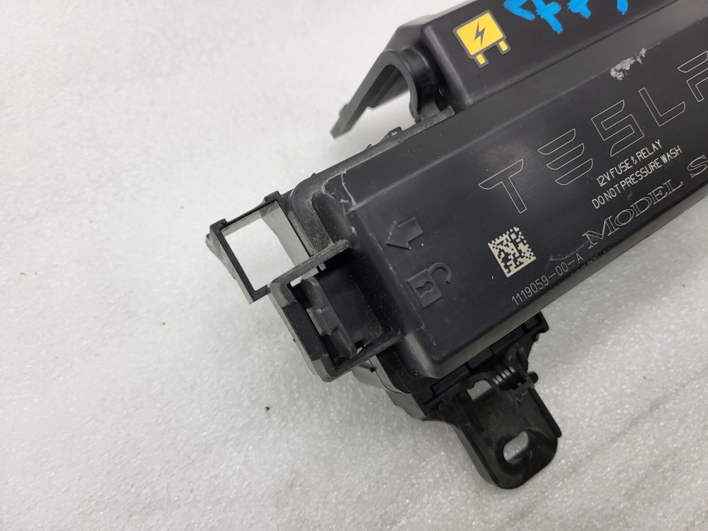 ⭕2016-2020 Model S Front Efuse Frunk Fuse Relay Junction Box Module 1119059-00-A
