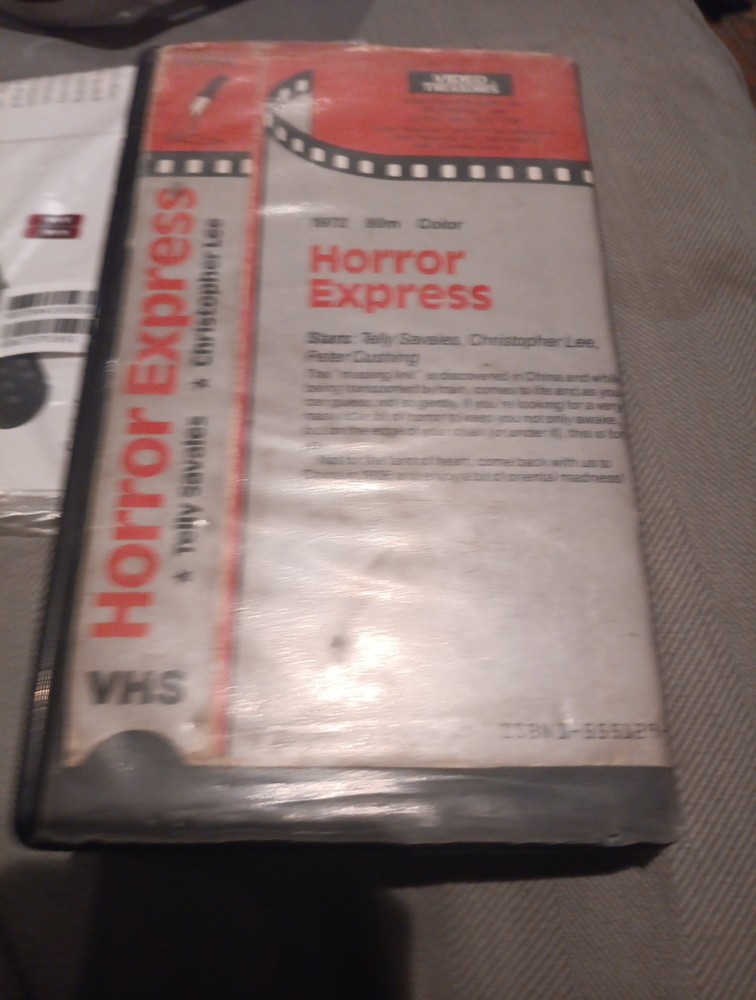 HORROR EXPRESS TERRY SAVALES