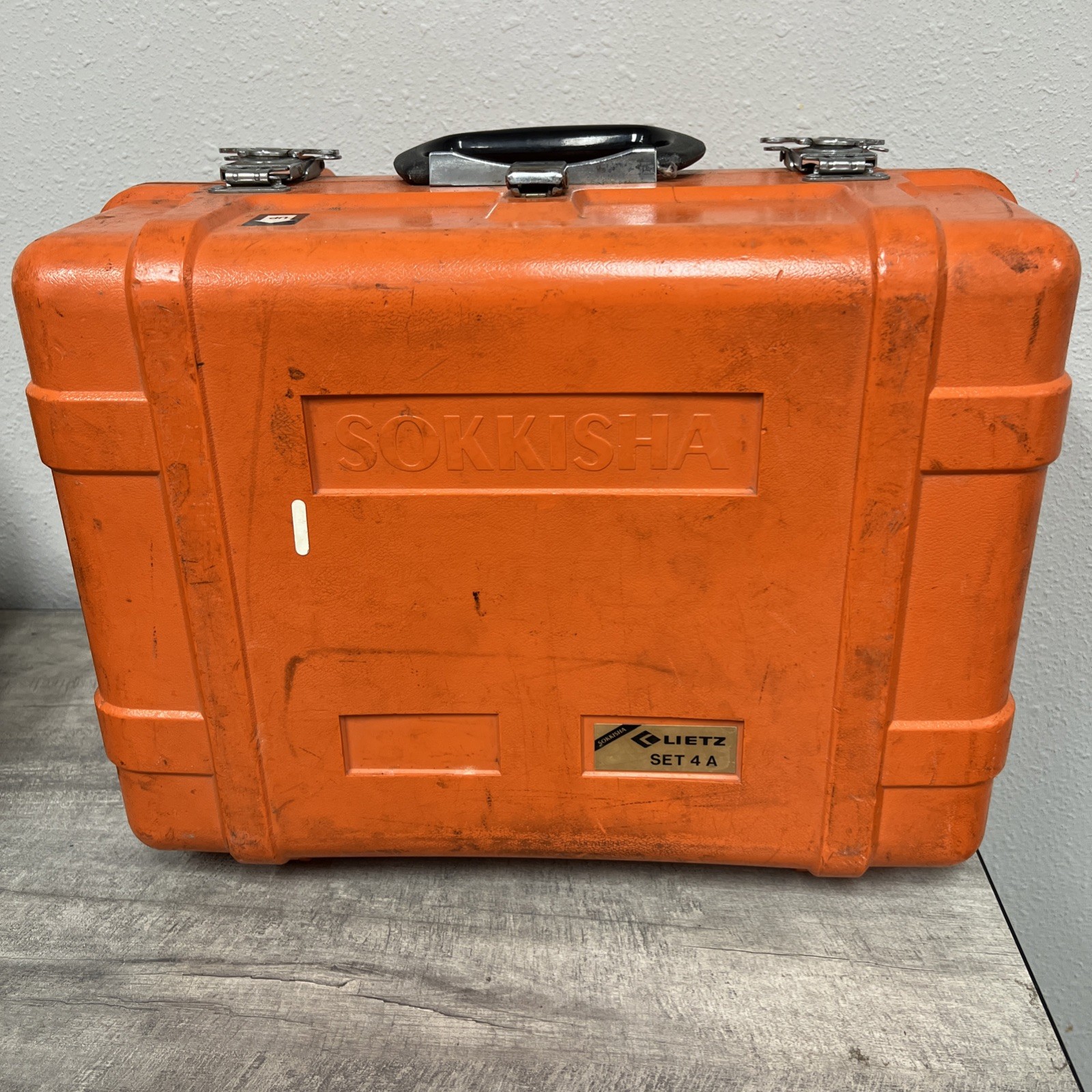 SOKKISHA LIETZ SET 4A SURVEY EQUIPMENT TOTAL STATION W/ BATTERIES AND CHARGER