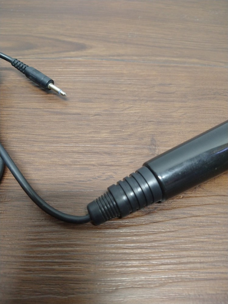 Microphone Labtec AM-22 Plastic Microphone Classic with Cable Untested