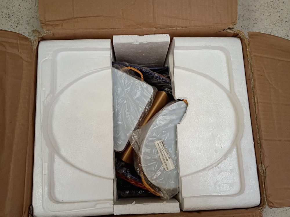 temp-tations 8 Piece Combo, Ceramic & Basket Nesting Bakeware Set, lids (new)