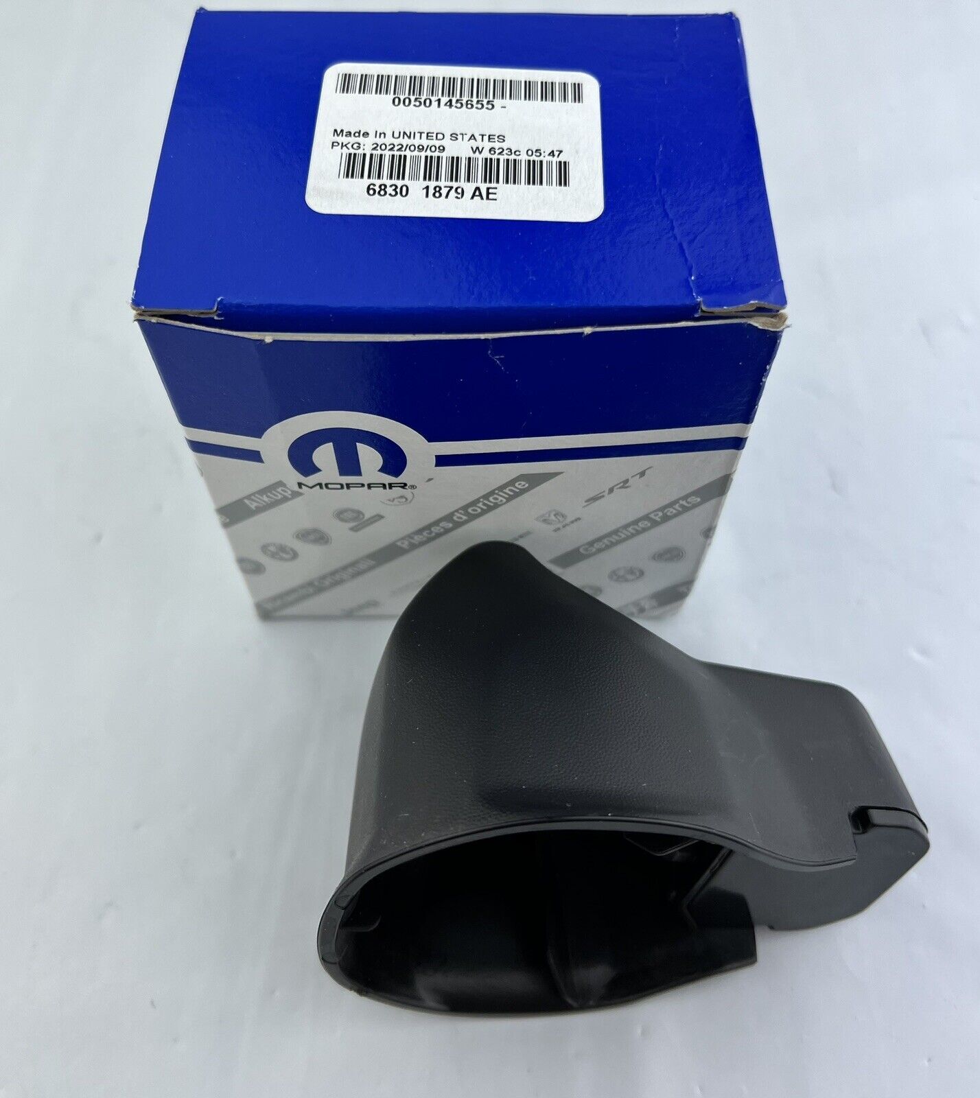 NEW 2018-2022 Jeep Wrangler JL Rear Back-up Camera COVER / BEZEL, OEM