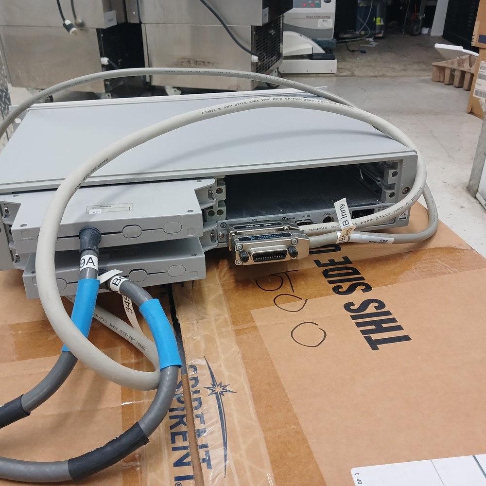 Agilent 3499 2-Slot Switch/Control System