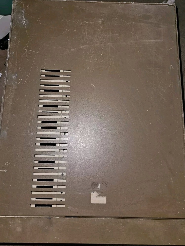 Vintage Rare CROMEMCO SYSTEM THREE COMPUTER AS IS UNTESTED Unit Only ..