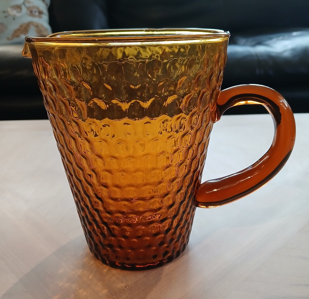 VTG lass Ware Applied Handle Pitcher 2 Goblets Honey Gold w/ Honey Comb Pattern