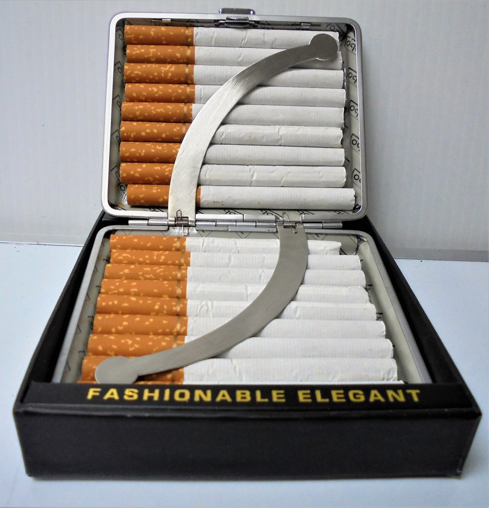 Eclipse Checker Pattern Leatherette Crushproof Cigarette Case, Kings, 3102ZS18