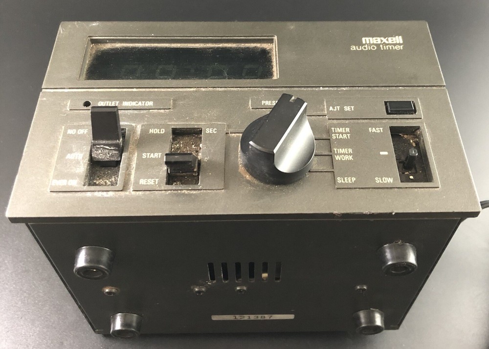 maxell audio timer Clock Works Vh8