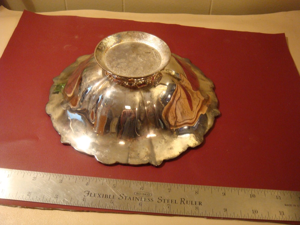 Wallace Silversmiths silver plated bowl dish