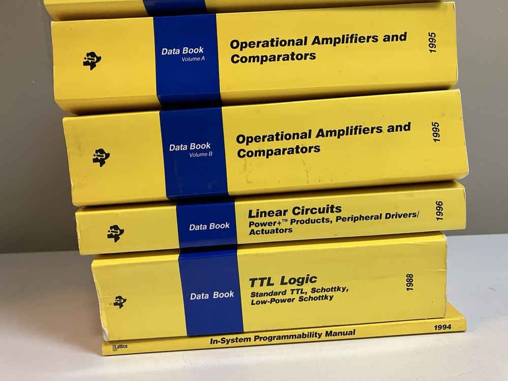 Texas Instruments Lot Of 8 Data Book Circuits, Logic, Amplifiers & Comparators