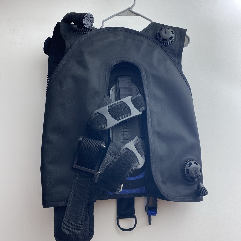 Mares Pegasus Triple BCD – Size Small – Excellent Condition – Scuba Diving BC