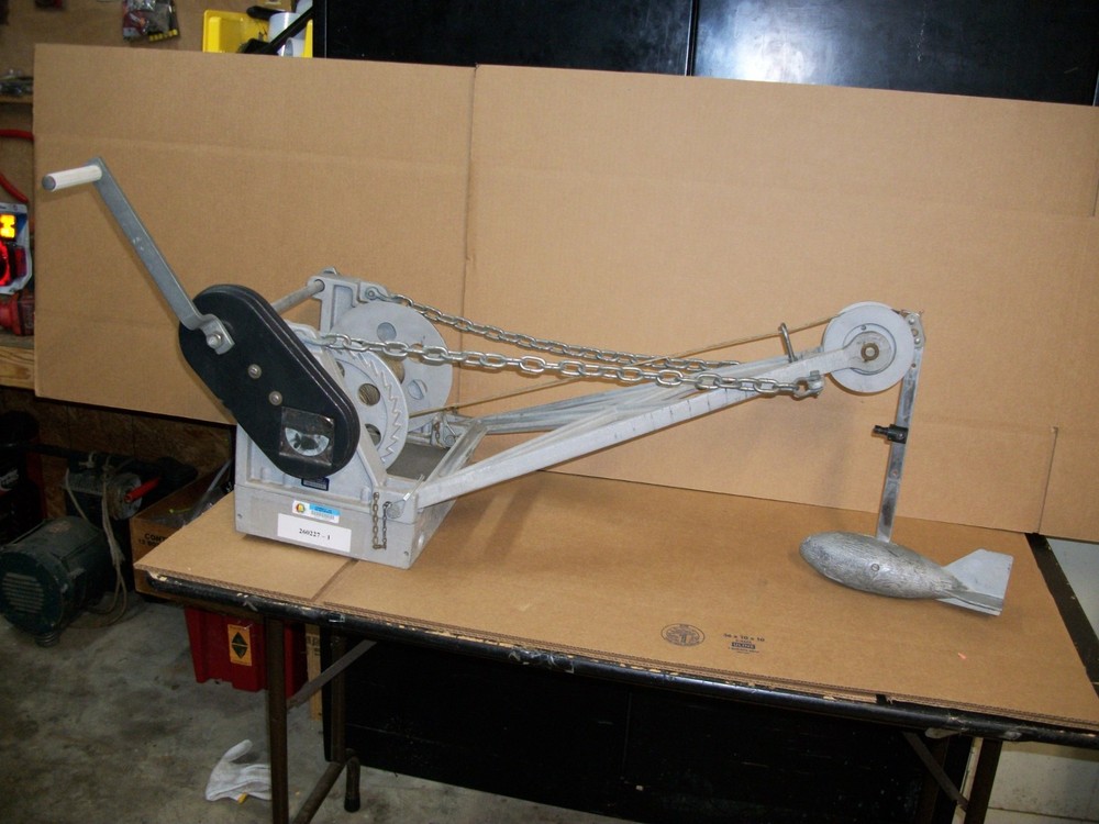 WILDCO ENVIRONMENTAL WINCH W/   COUNTER AND WEIGHT FOR GRABS TESTING  200 LB