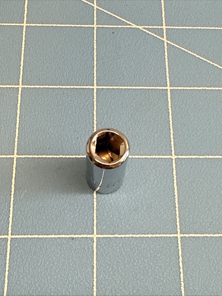 MAC TOOLS,1/4 " SOCKET DRIVEN, BIT HOLDER.