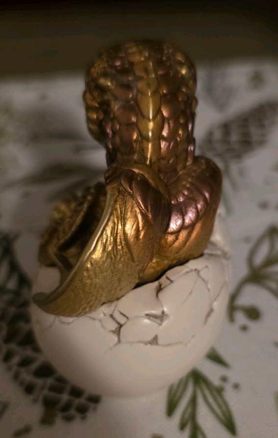 Windstone Editions Gold Hatching Dragon v2