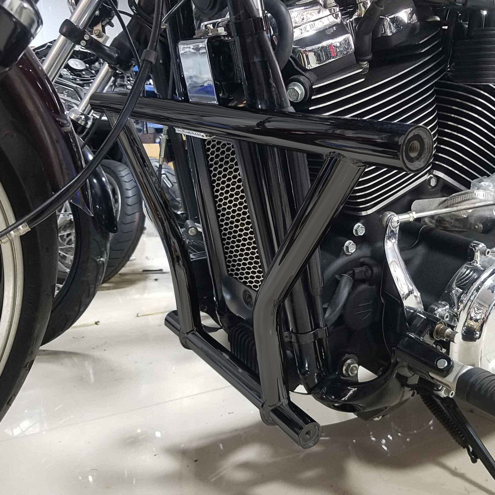 Engine Guard Crash Bar Fit For Harley Softail Street Bob Fat Bob 2018-2022