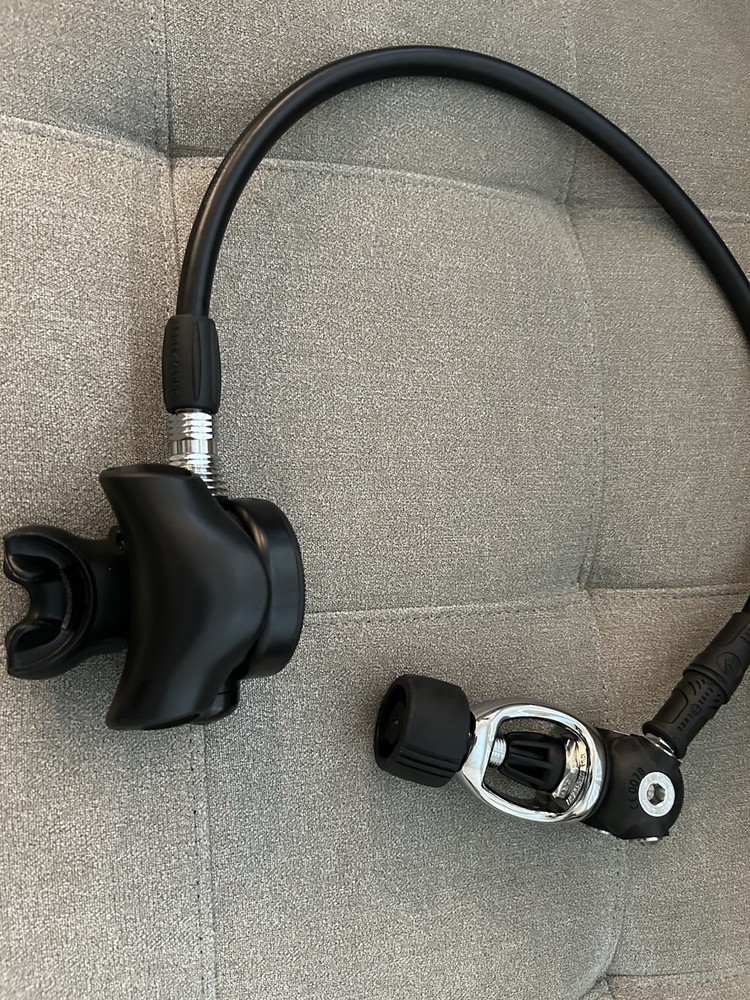 Aqualung Titan LX scuba regulator