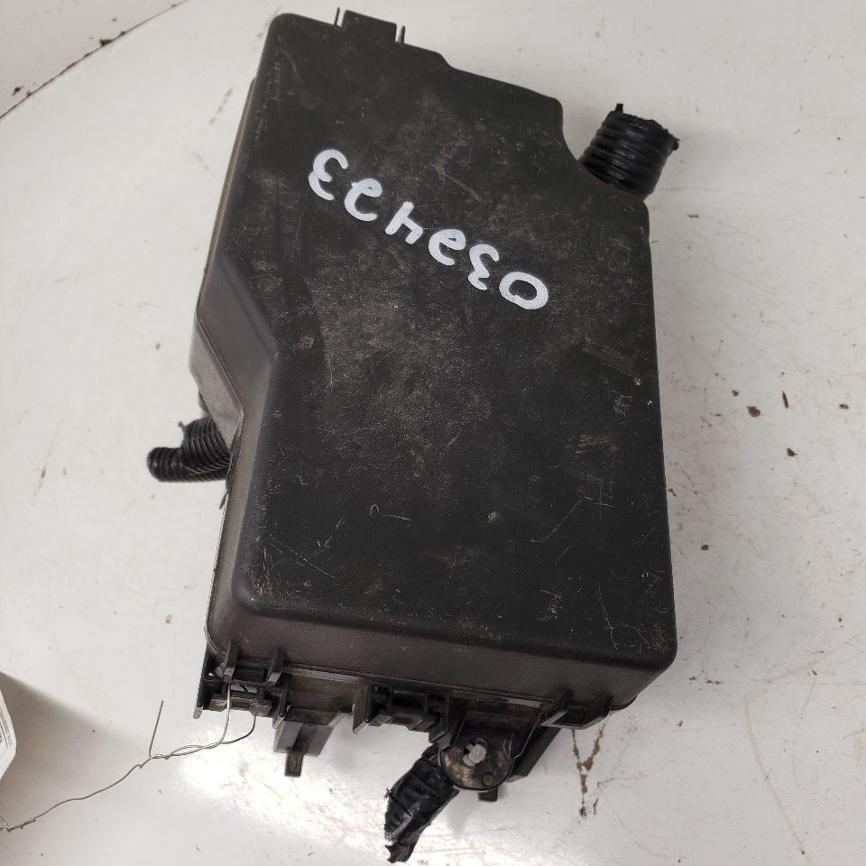 Used Fuse Box Engine fits: 2012 Mazda 3 Grade A