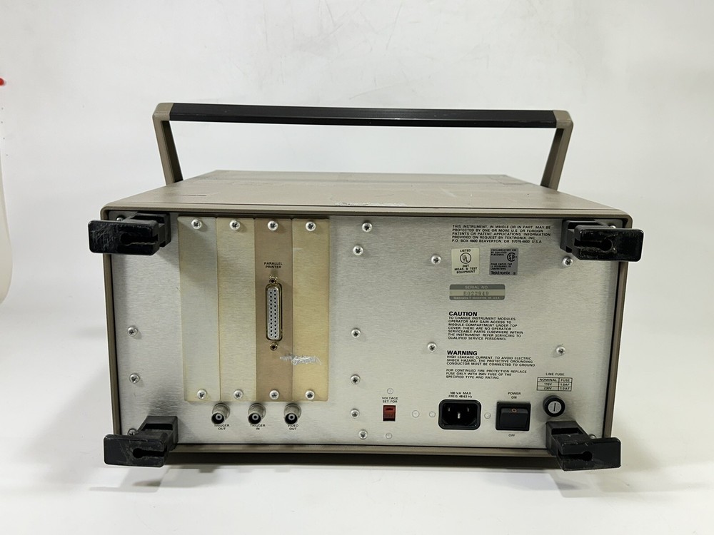 Tektronix 1230 ~ 32-Channel Logic Analyzer ~ Working / READ