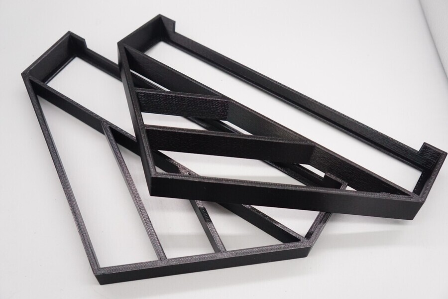 Custom Angled Desk Display Stand for Akai MPC Live 2 Studio Controller (Live II)